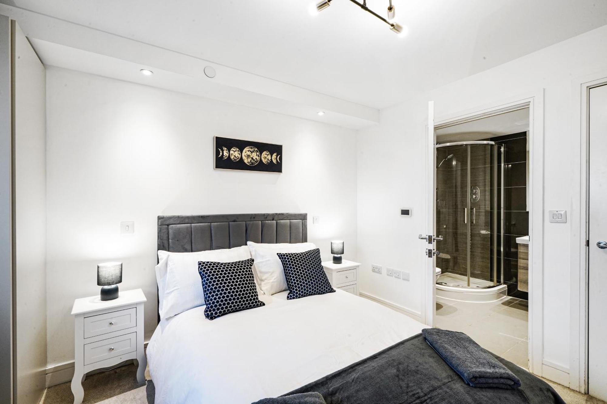 Luxury Apartment With Stunning Views On 10Th Floor Edgware Exterior foto